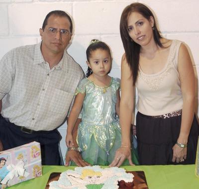 María Fernanda Manjarrez Saucedo cumplió cuatro años y los celebró con una fiesta organizada por sus papás, Rogerio y Georgina.