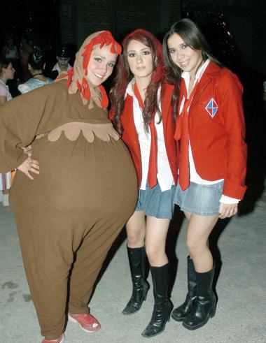 01 noviembre 2005
Carmina Fernández, Karina Berlanga y Katia Nahle.