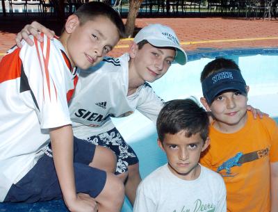 Adrián Meléndez, Eduardo González, Ángel y Javier Gilio.