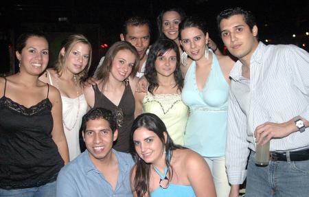 Ani Marcos, Diana Rivera, Charlotte González, Paco Contreras, Sonia mansur, Rocío Nassar, Dulce Rivera, Rafa González y Mariel Aguilar