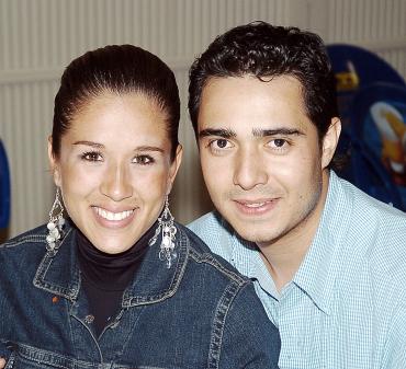 Gaby Galindo y Beto Flores.