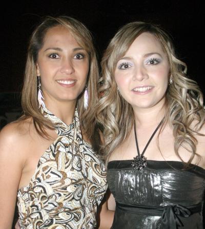 Karla Arias y Rosy Ramos.