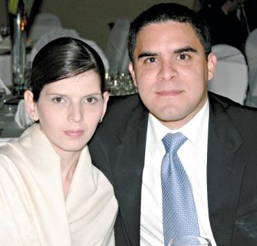 Sofía Calvert y Héctor Rivera.