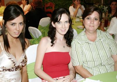 Selene Anguiano, Fernanda Acosta y Angélica Alba.