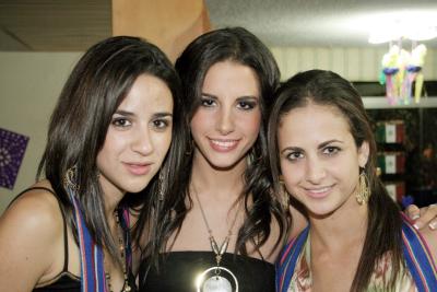 10 noviembre 2005
Dora Martínez, Janeth Giacomán y Diaza Zarzar.