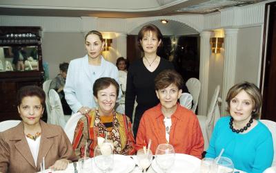 Cecy de Cisneros, Licha de Fernández, Bety de Gómez, Tere de Herrera, Lupita de Barrios y Ángeles de Lara.