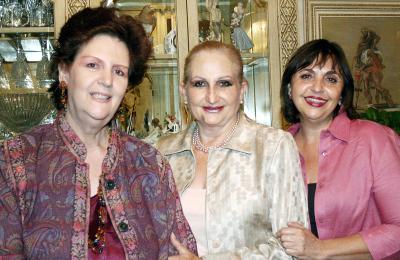 Patricia de García, Amira de Talamás y Magdalena de Abularach.