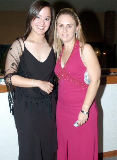 Ana Cecilia Gutiérrez y Sandra Martínez.