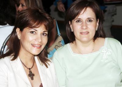 Diana de Nahle y Nina Sáenz.