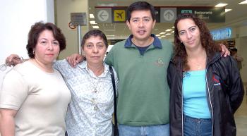 Óscar Carmona, Emma Padilla, Delia Olivares y Lorena Delgado viajaron al DF.