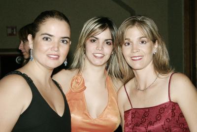 Fransyl y Natalia Marmolejo y Susana de González.