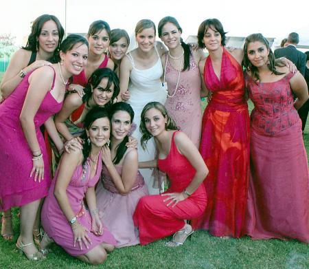 Brenda, Daniela, Lorena, Mercedes, Susy, Ana Claudia, Gaby, Marcela, Lucía, Iradia, Soraya y Lisset