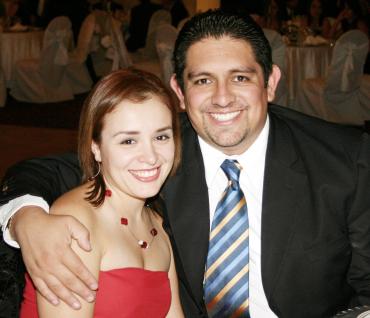 Ana Laura Martínez y Arturo Moreno.