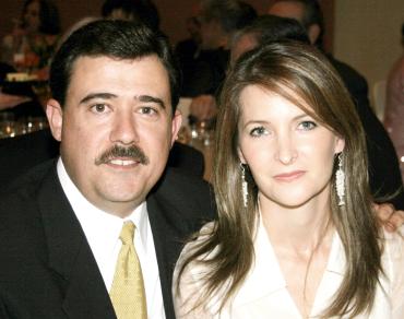 Alejandro Dávila y Elma Arizpe de Dávila..