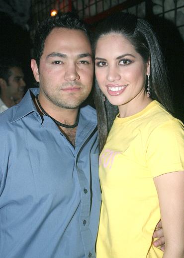 Alejandro Garza y Gaby Robles