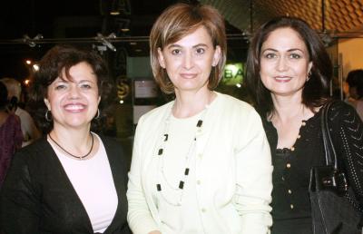 Adriana de Vega, Lucía Dolores Reyero y Susana de Murra.