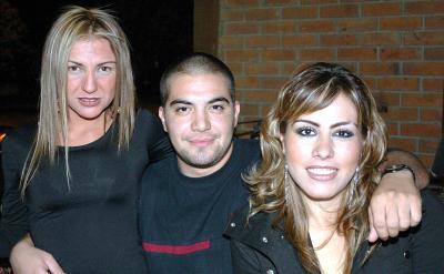 Jessica Ramírez, Rorro Gómez y Martha Valdez.