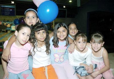 Blanca Julieta Contreras Faccuseh festejó su noveno cumpleaños, con un agradable convivio acompañada por sus amigas Rebeca Acosta, Pamela Acosta, Valeria Villarreal, Michel Martínez, Paola Espinoza y Ana Cecy López Negrete.