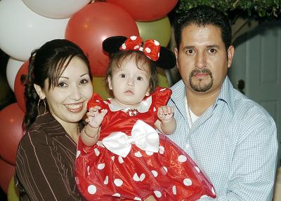 Norma Leticia Serrano de Fernández y Mario Fernández Nava le organizaron una fiesta a su hija Jocelyn.