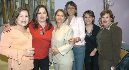 Margarita de Villarreal, Rocío de Albores, Leticia Palacios, Lourdes, Queta, y Graciela de Alba.