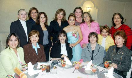 22 de noviembre 2005
Luzma de Castro, Emilú Garza, Coco de Valles, Edna, Sonia, Silvia, Margarita, Yolanda, Estela, Mary, Rebeca, Blanca, Cristina, acompañañor a Tuty.