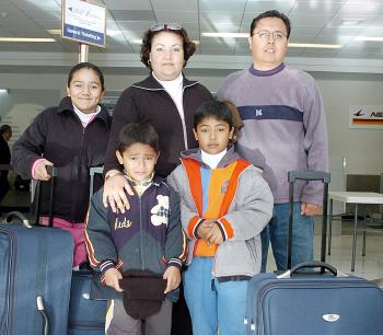 La familia Mena Frausto viajó a Tijuana.