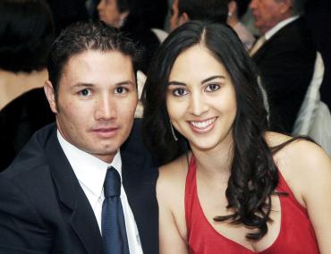 Melisa Hermosillo y Ricardo Plata.