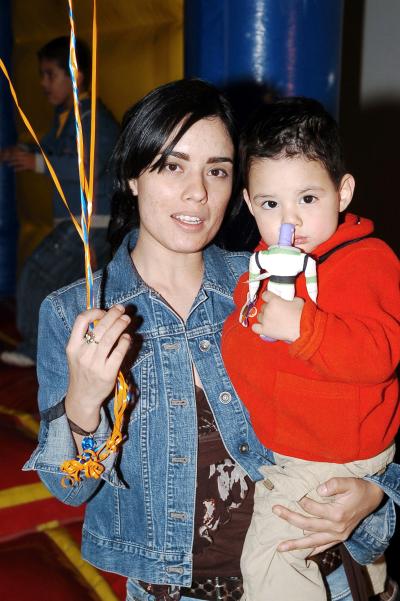 Con un divertido convivio infantil el pequeño Berny Flores fue festejado por su mamá Claudia Flores.