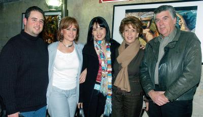 Gerardo Maisterrena, Martín López, Lucero Cano, Jossie de Iriarte y Gerardo M. Sada, en pasada reunión social.