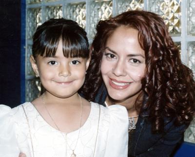 Liliana Sofía Castillo Luna celebró sus cinco años de vida, con una merienda que le ofreció Ericka Luna de Castillo.