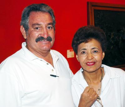 Cuauhtémoc Salinas y Santy González.