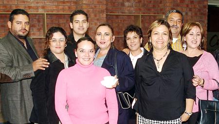 Francisco Zertuche, Isela de Zertuche, Jesús, Sandra, Verónica, Enrique, Laura y Lourdes García, Denisse González y Úrsula de Estrada