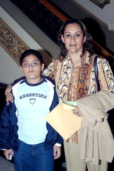 va_04122005_62 
Patricia Contreras y José Carlos Villalba.