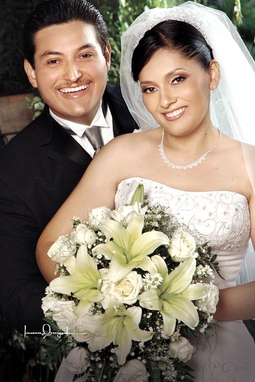 Ing. Roberto Carlos Muro Muñiz e Ing. Cristina Ramos Villa contrajeron matrimonio religioso en la iglesia de La Inmaculada Concepción