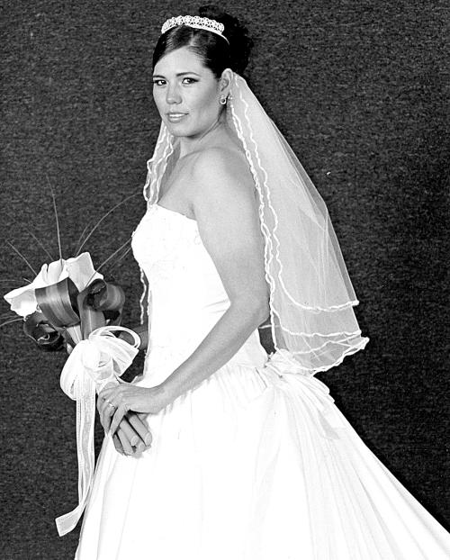 Srita. Brenda Yazmín caldera Murillo, el día de su enlace matrimonial con el Sr. Andrés Esparza Flores.jpg