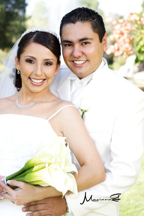 Sr. José Olvera Falcón y Srita. Nancy Araceli Fraire López contrajeron matrimonio en la iglesia de La Inmaculada Concepción, el sábado 12 de noviembre