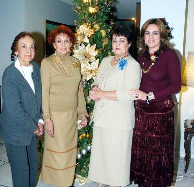 va_10122005_4 
 Carmen Mijares de Rodríguez, Evangelina Ochoa Benavides, Teresa de Sandoval y Teresa de Kawas