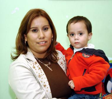 ni13122005_12 Ma- Jaime Alejandro Piña Velázquez celebró su segundo cumpleaños, con una alegre fiesta que le organizó su mamá Alejandra Velázquez Balderas