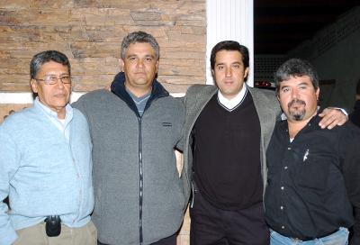 va_18122005_25
José Luis Ochoa Pacheco, Rolando González Cuevas, Carlos Barroso, y Rafael Sandoval Correa.