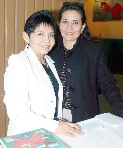 va_18122005_33 
Alicia López y Gabriela Pulido.