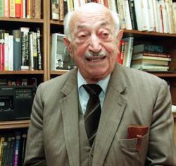 El 21 muere Simon Wiesenthal en Viena a los 96 años, tras más de medio siglo de esfuerzos para localizar a criminales nazis,éste hombre permitieó llevar ante la Justicia a cientos de nazis.