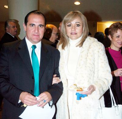 va_22012006 
 José Ángel Fernández y María de los Ángeles Mijares