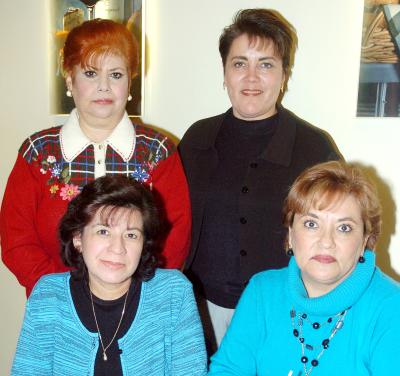 va_27012006 
 Paulina Barajas, Alicia Garibay, Magdalena Sáenz y Edna Calzado