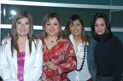 va_29012006 
Laura Carlos Mena, Mónica del Real de ramírez, Cristina Medrano de Ríos y Barby Rodríguez de Batarse