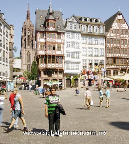 Roberto García Arredondo, en su visita a Alemania.