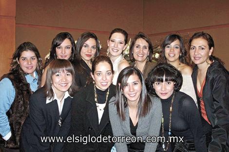 Ángeles Santillán, Raquel Lavín, Chela Zarzosa, Gabriela Alarcón Díaz Flores, Anita García, Annel Rangel, Mónica Barrios de González, Alejandra López, Daniela Valencia y Elena Siller