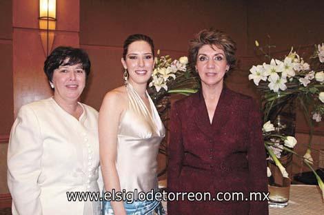 Gabriela Díaz Flores de Alarcón, Gabriela Alarcón Díaz Flores y María Cristina Rodríguez de Garza