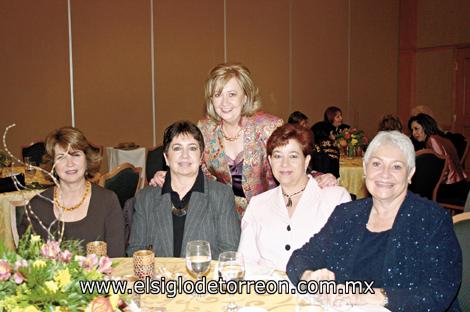 Lolita G. de Martínez, Marusa T. de Fernández, Ana María F. de Fernández, Violeta de Lassala y Pily Martínez de Rodríguez