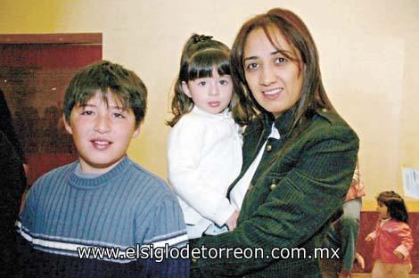 Bernardo, Bárbara y Laura Luévanos