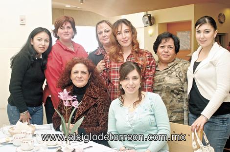 Coy de Rivas, Alejandra de Peña, Dely Calleja, Mary M. de Amador, Gloria G. de Quintero, Steffany y Denisse Chamut